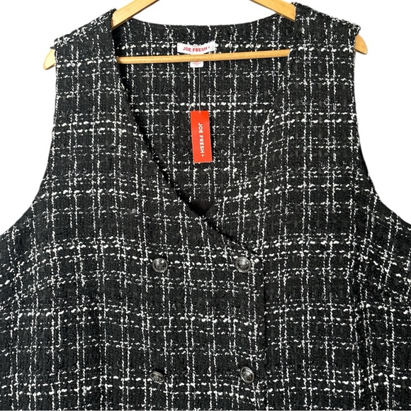 Classic Black and White Cool Weather Knitted Dress - Picture 6 of 9